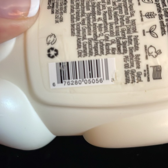 Hempz Orange Nectar & Cashmere Herbal Body Moisturizer - Picture 7 of 8